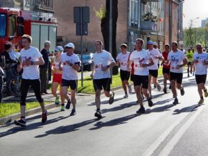people-running-in-marathon
